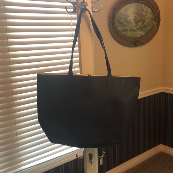 Tote - Picture 2 of 3